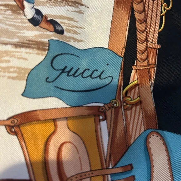 Stunning Vintage GUCCI Equestrian Scarf (great gift for horse lover/scarf lover) - Picture 10 of 16